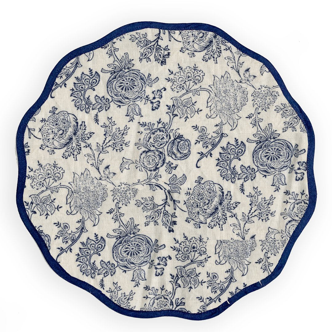 Eloquence Scalloped Placemat ~ Marine