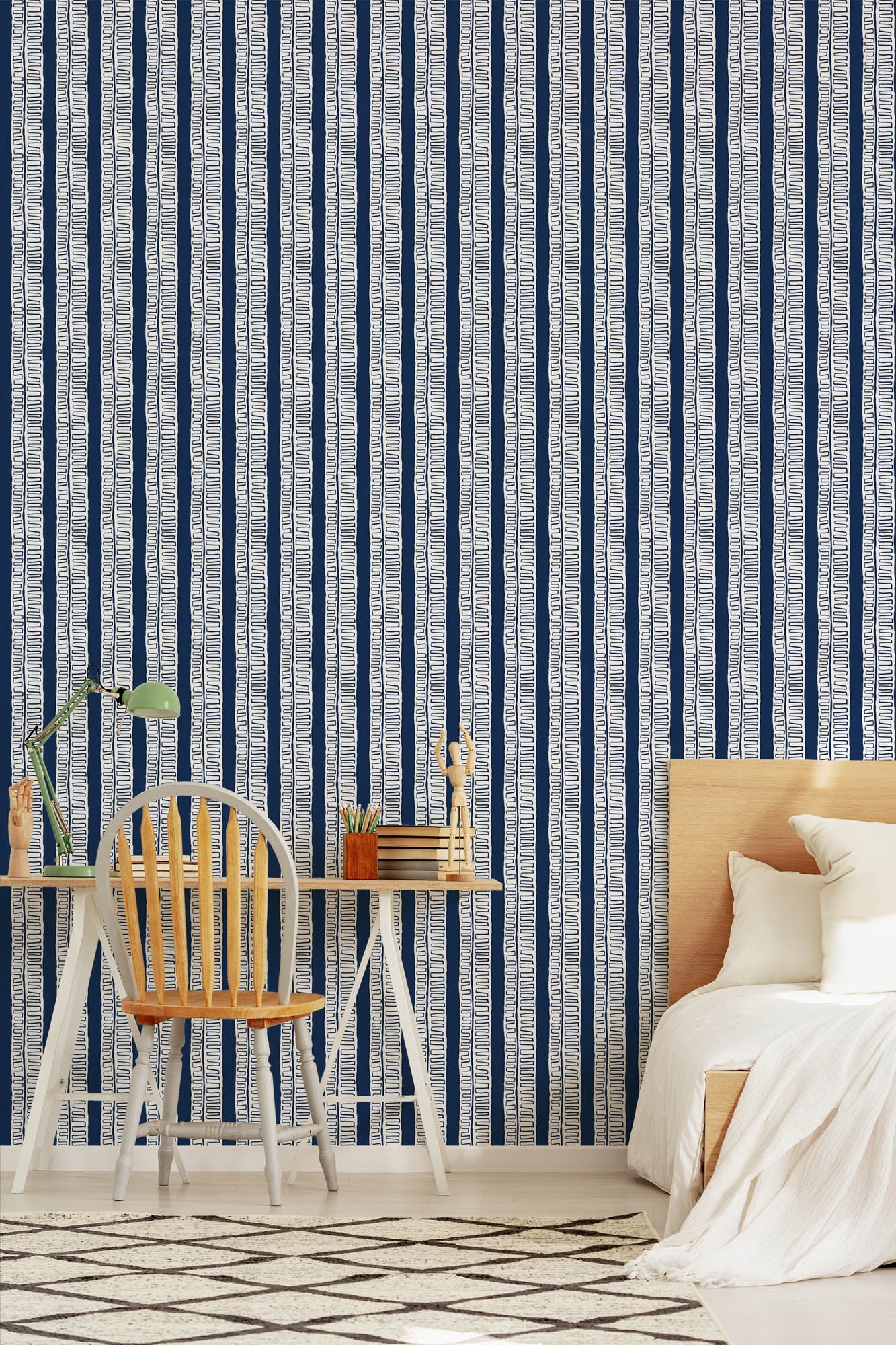 Trouvaille Wallpaper (Navy)